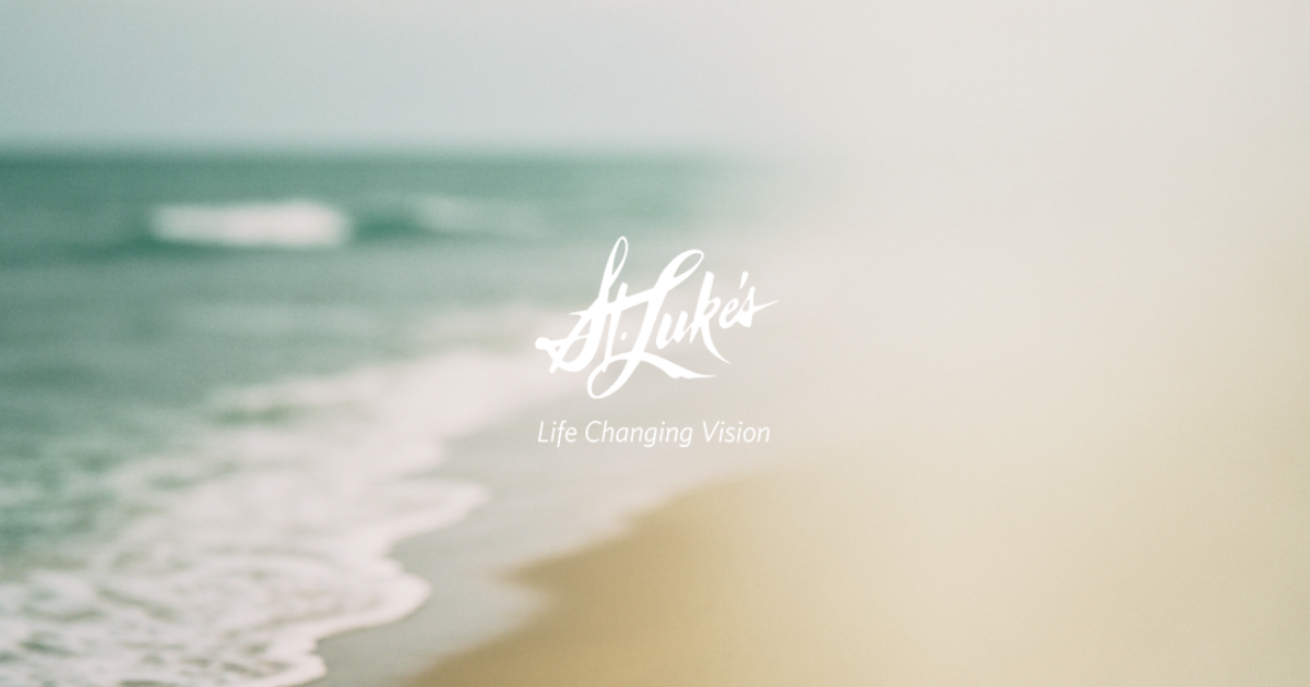 Decorative image illustrating vision loss associated with cataracts, shown through a beach scene transitioning from clear to blurry.